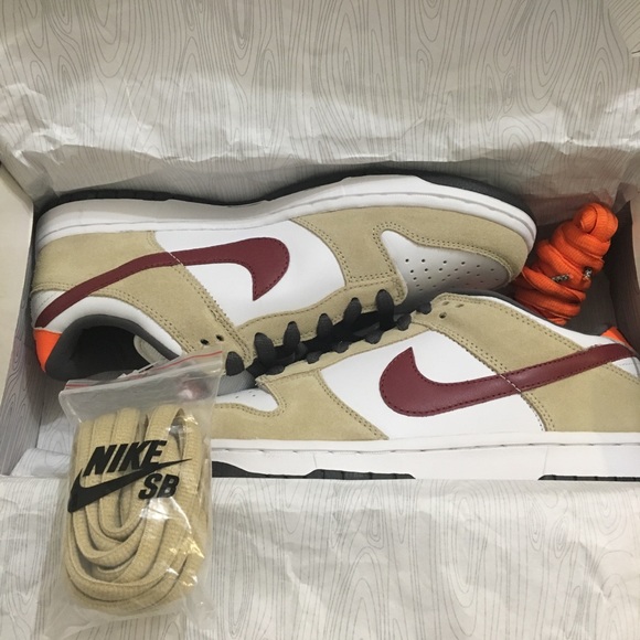 ❌SOLD❌ Nike SB Dunk Low Crimson Sz 9 RARE 🔥 - Picture 6 of 6